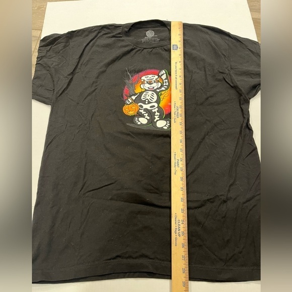 BUC-EES Graphic Tee Shirt Size L Black Halloween Back to back Print Round Neck - Picture 5 of 6